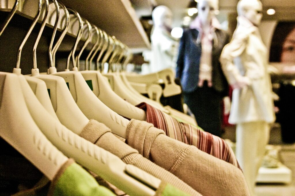 Texto 88 artcom Provador de roupas: guia completo para projetar, padronizar e melhorar a experiência na sua loja